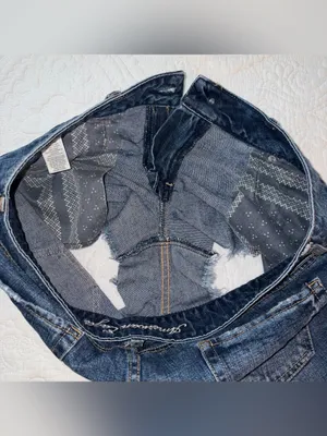 American Eagle Y2K Cut-Off Jean Shorts. Size: 12. Medium Wash. thumbnail 7
