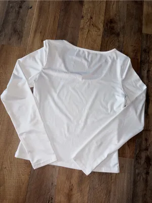 Classic Long-Sleeve Scoop Neck Top - White thumbnail 2