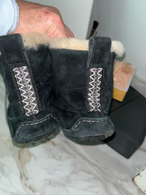 UGG ankle moccasins size 10 thumbnail 4