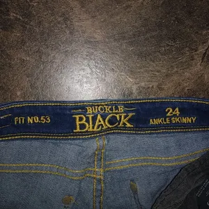 Buckle Black 24 Distressed DarkCutoff Jeans Shorts thumbnail 5