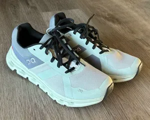 ON CLOUD Swiss Engineering  WOMENS SHOES SIZE 10.5 thumbnail 6
