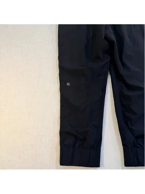 lululemon Tearaway Pant Women’s Size 8 Black Side Snap 25” Inseam thumbnail 13