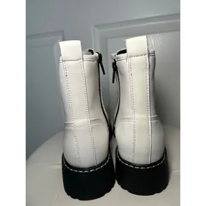 Madden Girl Kurrt Combat Boots 7.5M White Platform Lug Sole Lace Up Side Zip NEW thumbnail 4