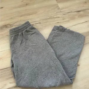 Old Navy High Waisted SoComfy Wide Leg Sweatpants thumbnail 2