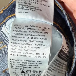 Levi's Premium Wedgie Straight Jeans Dark Wash Button Fly Raw Hem Size 27 thumbnail 9