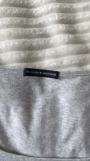 Brandy Melville Top thumbnail 3
