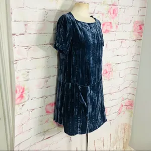 Floreat short sleeve blue crinkle velvet shift drs thumbnail 12