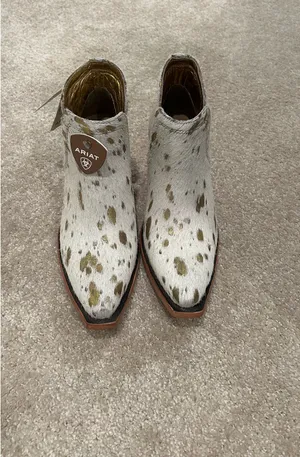 NWT Ariat boots thumbnail 2