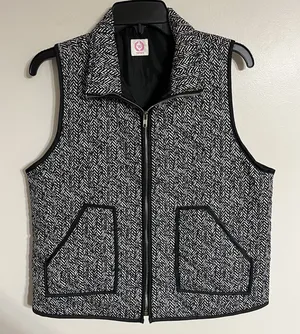 Wanna‎ B Vest Women's Large Black and White Zipper Pockets Quilted Fall Winter thumbnail 1