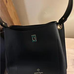 Nanette Lepore Black Satchel Timeless Design thumbnail 5