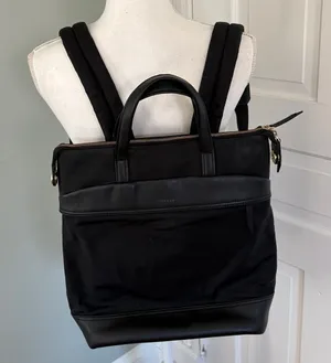 Targus 15" Newport Convertible‎ 2-in-1 Backpack thumbnail 1
