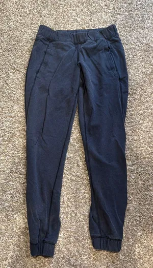 Lululemon joggers thumbnail 1
