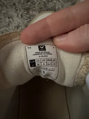 VEJA White Sneakers thumbnail 5