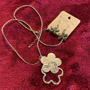 Lucky You 2Pc Clover Sterling Silver Pendant Chain Necklace Atq. Gold thumbnail 2