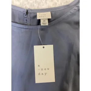 A New Day Women 1X Blue‎ Satin Midi Dress Cap Sleeve Crew Neck NWT 018034519. thumbnail 3