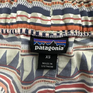 Patagonia Barely Baggies Shorts 2.5" Athletic Outdoor Beach Aztec Women's‎ XS thumbnail 4
