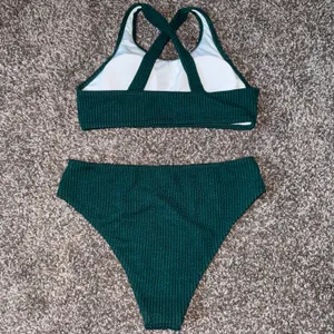 High Waisted Green Bikini Size M thumbnail 2