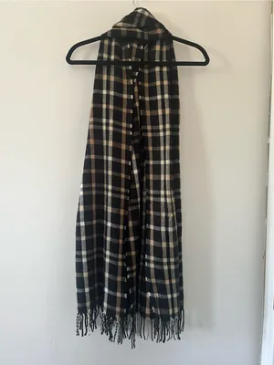 J Crew Plaid Blanket Scarf Black Tan Fringe Oversized Winter Wrap Preppy thumbnail 4