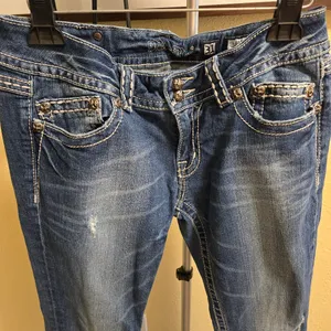 Miss Me Boot Rhinestones Distressed jeans 31 thumbnail 3