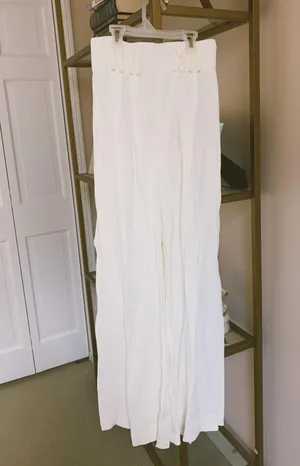 The White House Vintage White Wide Legged Pants thumbnail 1