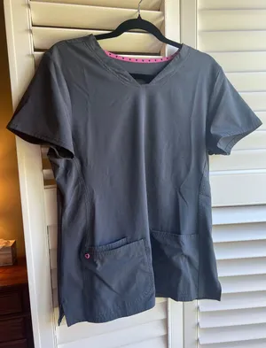 heartsoul Break On Through Women's 3-Pocket Pitter-Pat V-Neck Scrub Top thumbnail 1