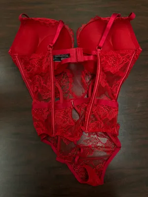 Victoria’s Secret Red Lace Bombshell Teddy Lingerie Size Large thumbnail 3