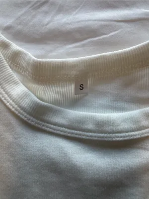 Amazon Scoop Neck Ribbed White Tank Top thumbnail 3