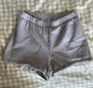 aritzia tna cozy grey sweat shorts thumbnail 5