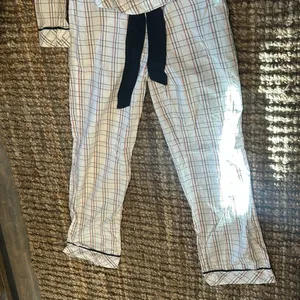 Trovata 100% Cotton Two Piece Pajama Set Size Small thumbnail 5