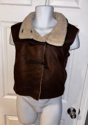 Jennifer Lopez Brown Faux Suede Sherpa Lined Toggle Button Vest thumbnail 1