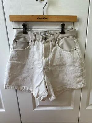 Abercrombie & Fitch The High Rise Dad Shorts in Cream thumbnail 2