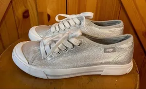 Rocket Dog Jumpin Cotton Sneaker Silver Size 7 thumbnail 1