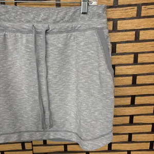 Athleta Gray Skirt‎ Size Medium thumbnail 3