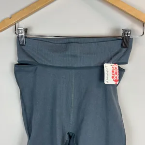 Free People Movement Biker Shorts Womens XS/S Gravelstone Hip Cut Out Active New thumbnail 2