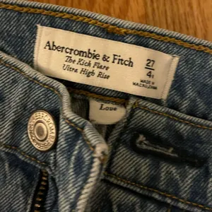 Abercrombie Curve Love Kick Flare Jean thumbnail 2