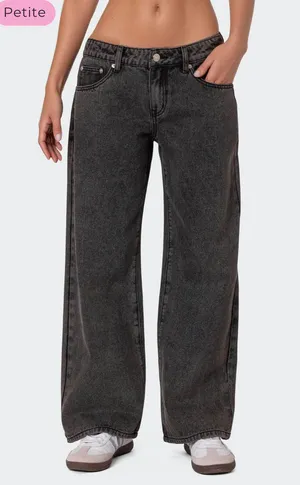 Edikted Petite Low-Rise Jeans thumbnail 2