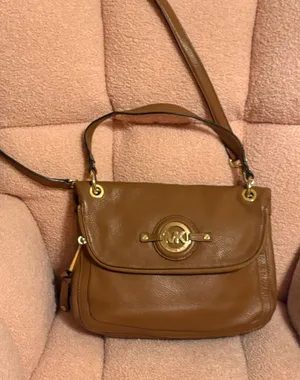 Michael Kors Crossbody thumbnail 1