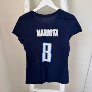 Majestic NFL Tennessee Titans Navy T-Shirt Mariota Size Medium thumbnail 2