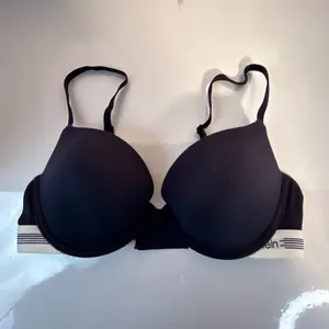 Calvin Klein Navy Blue T-Shirt Bra Underwire Adjustable Straps‎ Size 34C thumbnail 3