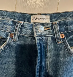 Zara Wide Leg Jeans thumbnail 2