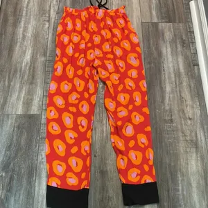 ANTHROPOLOGIE Farm Rio Hestia Leopard Print Jogger Pants Crop Animal Red thumbnail 9