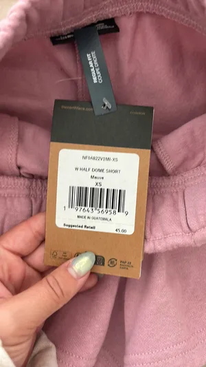 North face shorts  thumbnail 3