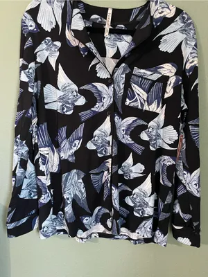 New Soma Piped Long Sleeve Notch Pajama Top Size Medium Whimsical Wings Black thumbnail 7