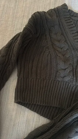 Aeropostale Crop Sweater thumbnail 2