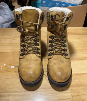 Winter boots Brown Size 9.5 thumbnail 1