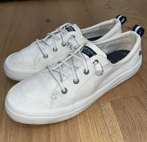 Sperry Crest Vibe White Canvas Low-Top Sneakers with Navy Accents Size 9.5 thumbnail 1