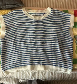 Short Sleeve Striped Sweater Blue Size M thumbnail 1
