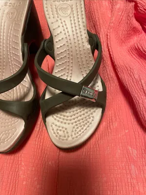 CROCS Women's  Cross-Strap Slide Sandals thumbnail 2