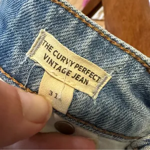 Madewell The Curvy Perfect Vintage Jean Women’s 31 Distressed Blue High Rise thumbnail 7
