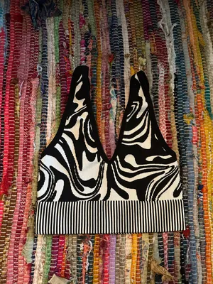 Garage Cropped Tank Top thumbnail 1